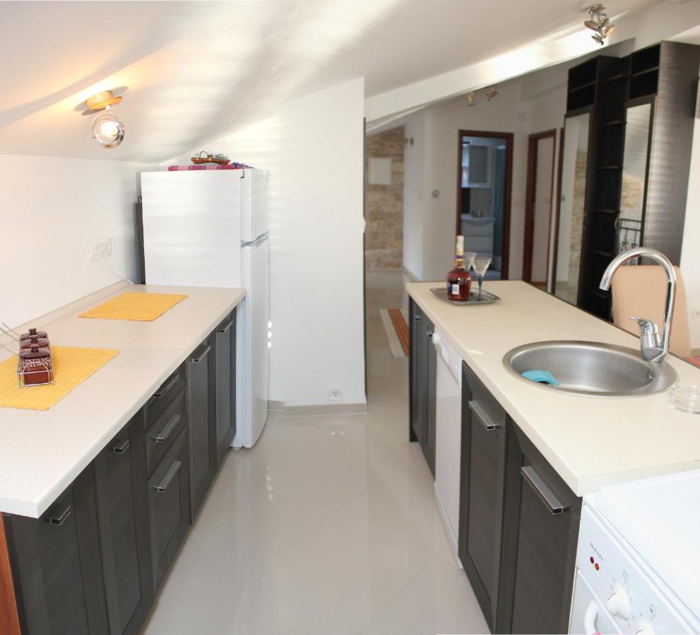 Ferienwohnung Penthouse By The Sea Tivat Exterior foto